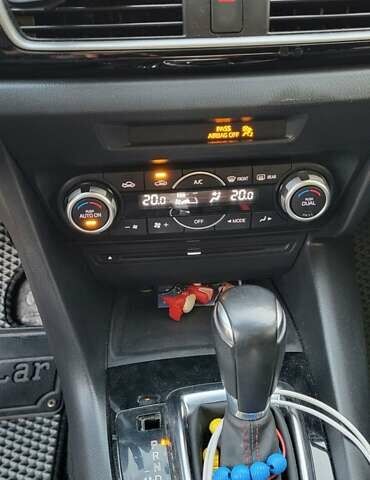 Серый Мазда 3, объемом двигателя 2 л и пробегом 148 тыс. км за 11999 $, фото 13 на Automoto.ua