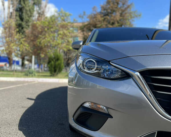 Серый Мазда 3, объемом двигателя 2 л и пробегом 160 тыс. км за 12500 $, фото 40 на Automoto.ua