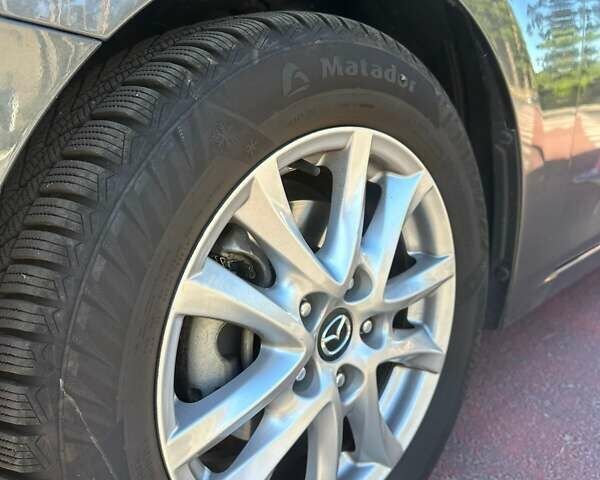 Сірий Мазда 3, об'ємом двигуна 2 л та пробігом 163 тис. км за 12700 $, фото 12 на Automoto.ua