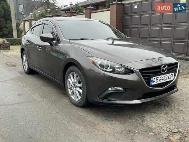 Серый Мазда 3, объемом двигателя 2 л и пробегом 134 тыс. км за 10700 $, фото 2 на Automoto.ua