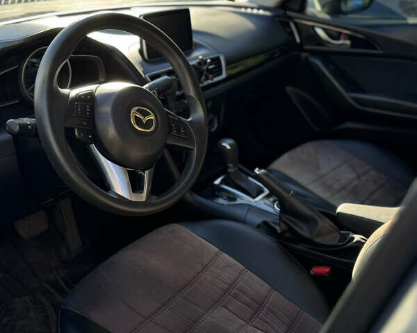Серый Мазда 3, объемом двигателя 2 л и пробегом 146 тыс. км за 10600 $, фото 13 на Automoto.ua