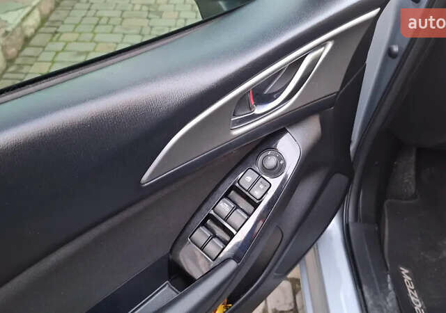 Серый Мазда 3, объемом двигателя 2 л и пробегом 141 тыс. км за 10700 $, фото 15 на Automoto.ua