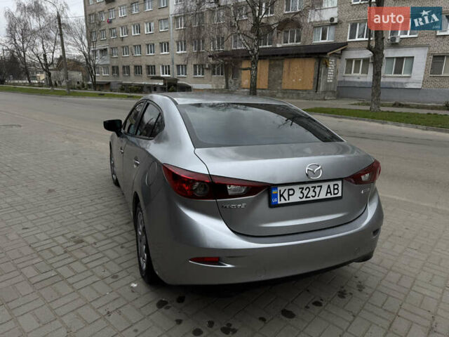Серый Мазда 3, объемом двигателя 2 л и пробегом 184 тыс. км за 7800 $, фото 4 на Automoto.ua