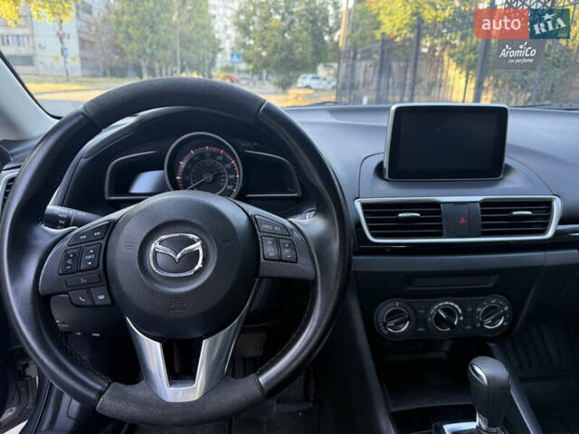 Серый Мазда 3, объемом двигателя 2 л и пробегом 186 тыс. км за 13000 $, фото 9 на Automoto.ua