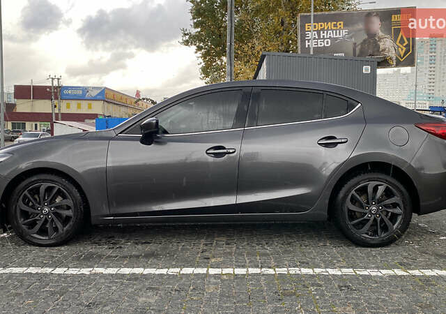 Сірий Мазда 3, об'ємом двигуна 2 л та пробігом 127 тис. км за 12500 $, фото 3 на Automoto.ua