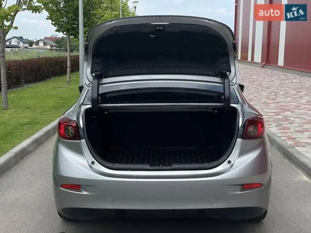 Сірий Мазда 3, об'ємом двигуна 2 л та пробігом 220 тис. км за 9800 $, фото 1 на Automoto.ua