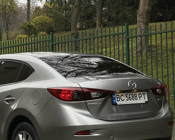 Серый Мазда 3, объемом двигателя 2 л и пробегом 201 тыс. км за 10650 $, фото 4 на Automoto.ua