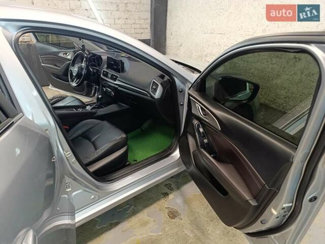 Сірий Мазда 3, об'ємом двигуна 2 л та пробігом 166 тис. км за 12500 $, фото 22 на Automoto.ua