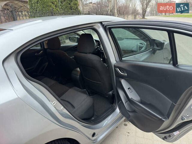 Серый Мазда 3, объемом двигателя 2 л и пробегом 184 тыс. км за 7800 $, фото 18 на Automoto.ua