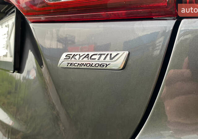 Сірий Мазда 3, об'ємом двигуна 2 л та пробігом 127 тис. км за 12500 $, фото 5 на Automoto.ua