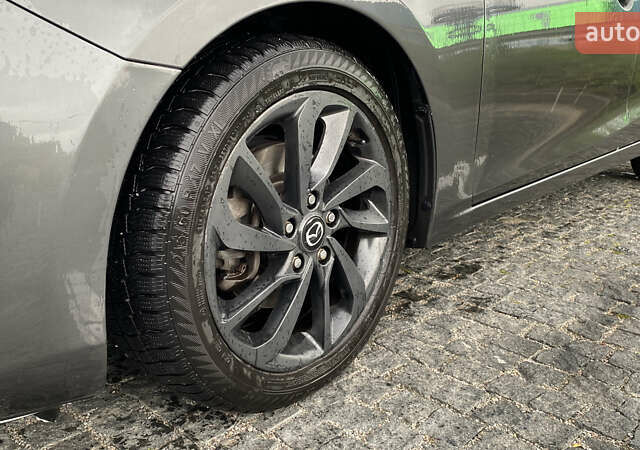 Сірий Мазда 3, об'ємом двигуна 2 л та пробігом 127 тис. км за 12500 $, фото 4 на Automoto.ua