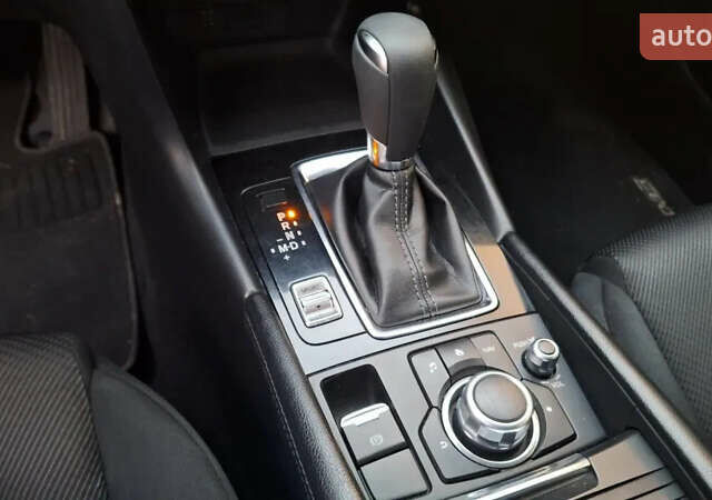 Серый Мазда 3, объемом двигателя 2 л и пробегом 141 тыс. км за 10700 $, фото 10 на Automoto.ua