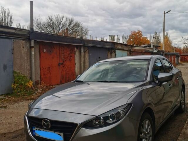 Серый Мазда 3, объемом двигателя 2 л и пробегом 186 тыс. км за 13000 $, фото 2 на Automoto.ua