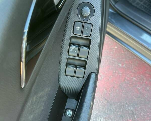 Сірий Мазда 3, об'ємом двигуна 2 л та пробігом 163 тис. км за 12700 $, фото 16 на Automoto.ua