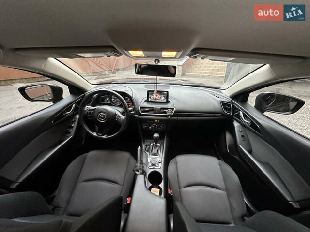 Серый Мазда 3, объемом двигателя 2 л и пробегом 150 тыс. км за 12900 $, фото 3 на Automoto.ua