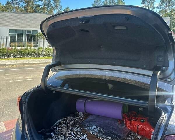 Сірий Мазда 3, об'ємом двигуна 2 л та пробігом 163 тис. км за 12700 $, фото 13 на Automoto.ua