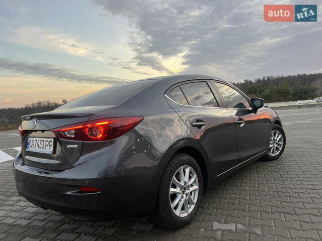 Серый Мазда 3, объемом двигателя 1.5 л и пробегом 96 тыс. км за 15900 $, фото 3 на Automoto.ua
