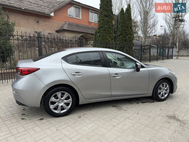 Серый Мазда 3, объемом двигателя 2 л и пробегом 184 тыс. км за 7800 $, фото 7 на Automoto.ua