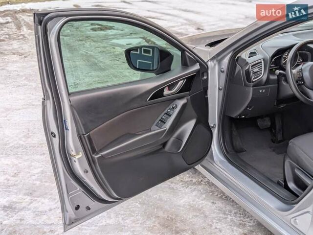 Серый Мазда 3, объемом двигателя 2 л и пробегом 112 тыс. км за 9900 $, фото 25 на Automoto.ua