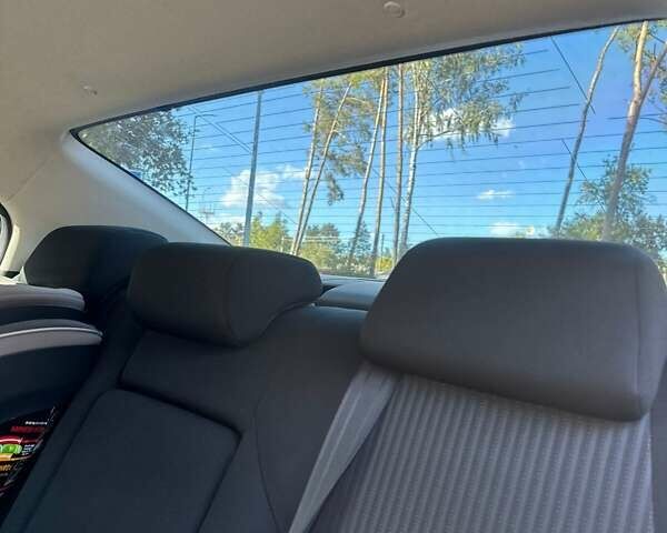 Сірий Мазда 3, об'ємом двигуна 2 л та пробігом 163 тис. км за 12700 $, фото 11 на Automoto.ua