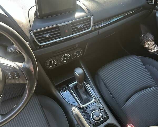 Сірий Мазда 3, об'ємом двигуна 2 л та пробігом 163 тис. км за 12700 $, фото 18 на Automoto.ua