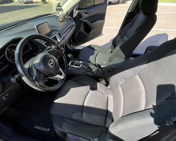 Серый Мазда 3, объемом двигателя 2 л и пробегом 160 тыс. км за 12500 $, фото 54 на Automoto.ua