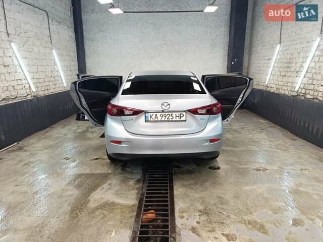 Сірий Мазда 3, об'ємом двигуна 2 л та пробігом 166 тис. км за 12500 $, фото 10 на Automoto.ua