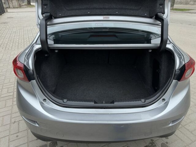 Серый Мазда 3, объемом двигателя 2 л и пробегом 183 тыс. км за 7800 $, фото 16 на Automoto.ua