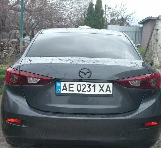 Серый Мазда 3, объемом двигателя 2 л и пробегом 139 тыс. км за 11000 $, фото 2 на Automoto.ua