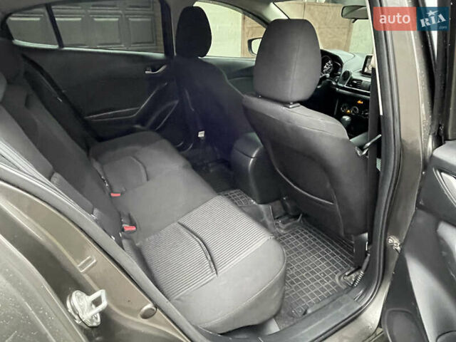 Серый Мазда 3, объемом двигателя 2 л и пробегом 134 тыс. км за 10700 $, фото 16 на Automoto.ua