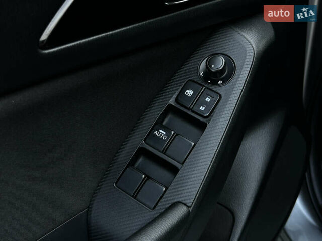 Сірий Мазда 3, об'ємом двигуна 2 л та пробігом 202 тис. км за 10499 $, фото 6 на Automoto.ua