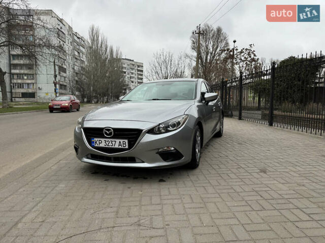 Серый Мазда 3, объемом двигателя 2 л и пробегом 184 тыс. км за 7800 $, фото 1 на Automoto.ua