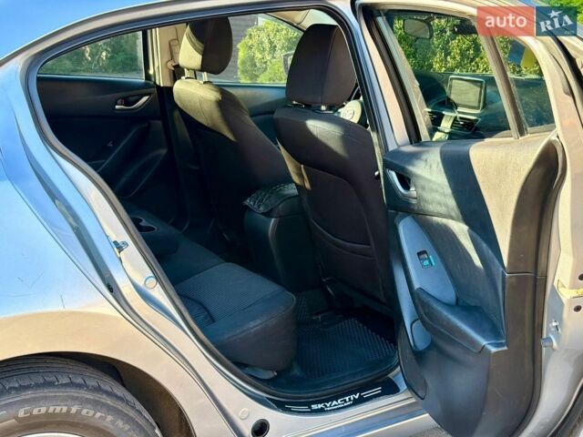 Серый Мазда 3, объемом двигателя 2 л и пробегом 218 тыс. км за 8900 $, фото 37 на Automoto.ua