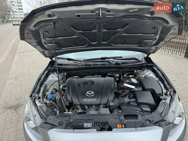 Серый Мазда 3, объемом двигателя 2 л и пробегом 184 тыс. км за 7800 $, фото 10 на Automoto.ua