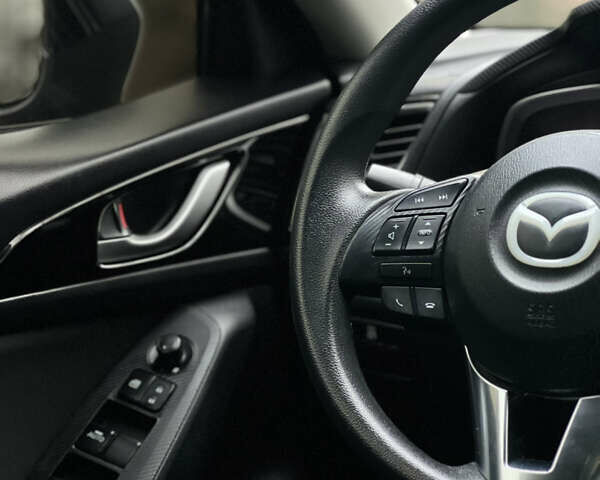 Серый Мазда 3, объемом двигателя 2 л и пробегом 201 тыс. км за 10650 $, фото 8 на Automoto.ua