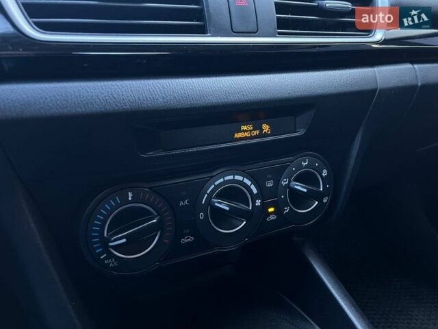 Серый Мазда 3, объемом двигателя 2 л и пробегом 183 тыс. км за 10990 $, фото 25 на Automoto.ua