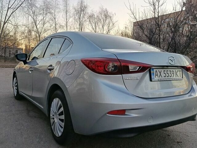 Сірий Мазда 3, об'ємом двигуна 2 л та пробігом 211 тис. км за 11000 $, фото 5 на Automoto.ua
