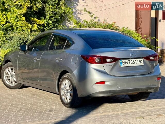 Серый Мазда 3, объемом двигателя 2 л и пробегом 218 тыс. км за 8900 $, фото 5 на Automoto.ua