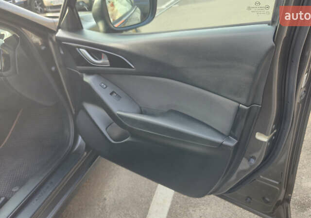 Серый Мазда 3, объемом двигателя 2 л и пробегом 171 тыс. км за 11800 $, фото 8 на Automoto.ua