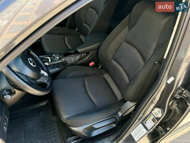 Серый Мазда 3, объемом двигателя 2 л и пробегом 163 тыс. км за 11700 $, фото 11 на Automoto.ua