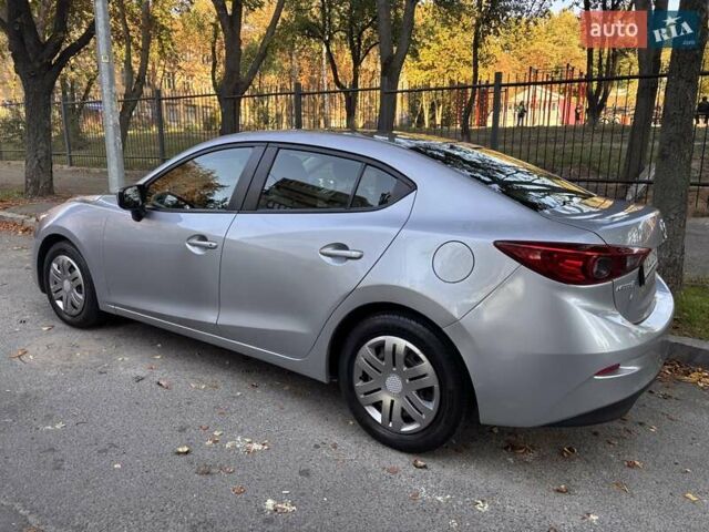 Серый Мазда 3, объемом двигателя 2 л и пробегом 104 тыс. км за 11500 $, фото 4 на Automoto.ua