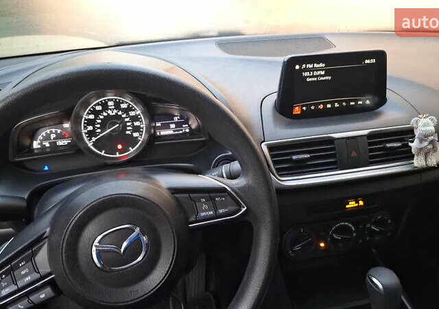 Серый Мазда 3, объемом двигателя 2 л и пробегом 141 тыс. км за 10700 $, фото 12 на Automoto.ua