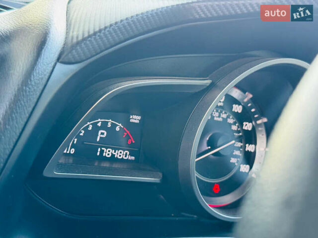 Сірий Мазда 3, об'ємом двигуна 2 л та пробігом 178 тис. км за 11300 $, фото 12 на Automoto.ua
