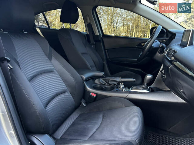 Сірий Мазда 3, об'ємом двигуна 2 л та пробігом 202 тис. км за 10499 $, фото 13 на Automoto.ua