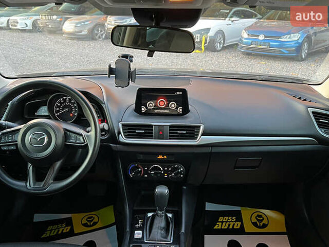 Мазда 3 2017 у Львові на Automoto.ua Сірий Мазда 3, об'ємом двигуна 2 л та пробігом 104 тис. км за 11750 $, фото 10 на Automoto.ua