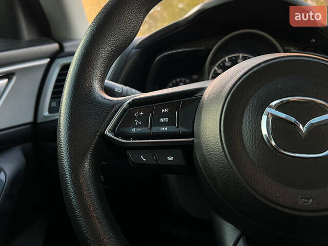 Мазда 3 2017 у Львові на Automoto.ua Сірий Мазда 3, об'ємом двигуна 2 л та пробігом 104 тис. км за 11750 $, фото 8 на Automoto.ua