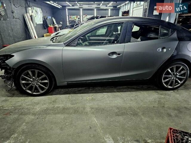 Серый Мазда 3, объемом двигателя 2.5 л и пробегом 128 тыс. км за 12500 $, фото 14 на Automoto.ua