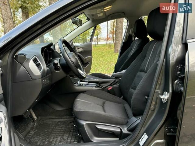 Серый Мазда 3, объемом двигателя 1.5 л и пробегом 52 тыс. км за 15400 $, фото 28 на Automoto.ua