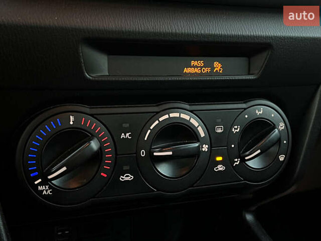 Мазда 3 2017 у Львові на Automoto.ua Сірий Мазда 3, об'ємом двигуна 2 л та пробігом 104 тис. км за 11750 $, фото 13 на Automoto.ua