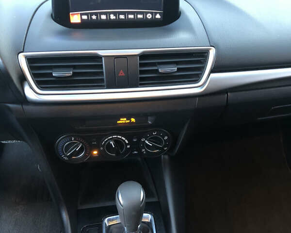 Сірий Мазда 3, об'ємом двигуна 2 л та пробігом 42 тис. км за 14700 $, фото 12 на Automoto.ua
